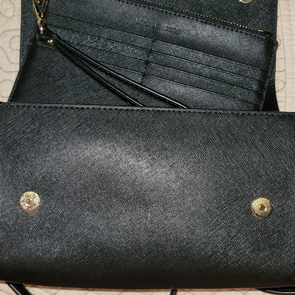 Michael Kors Medium Convertible Crossbody Bag